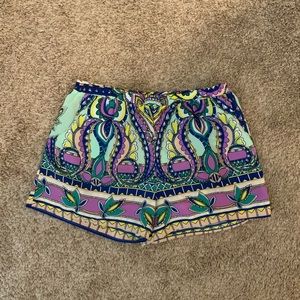 BOUTIQUE PAISLEY SHORTS W/ POCKETS